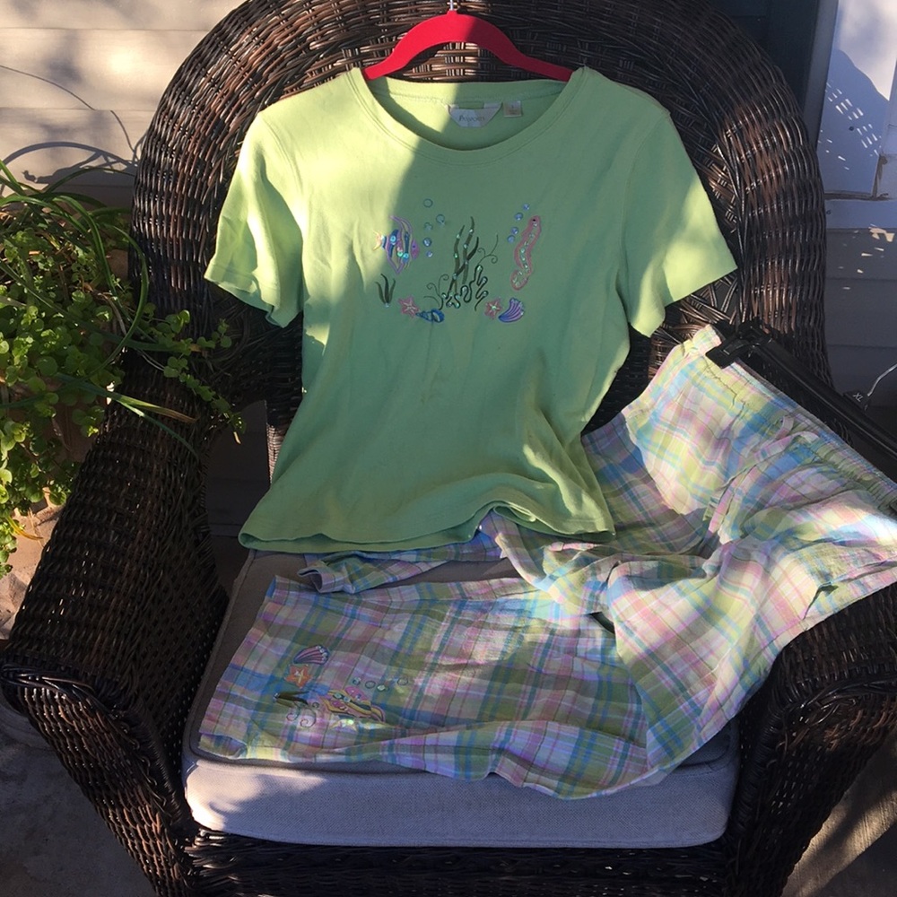 *FREE Passport Sea Outfit Size S*